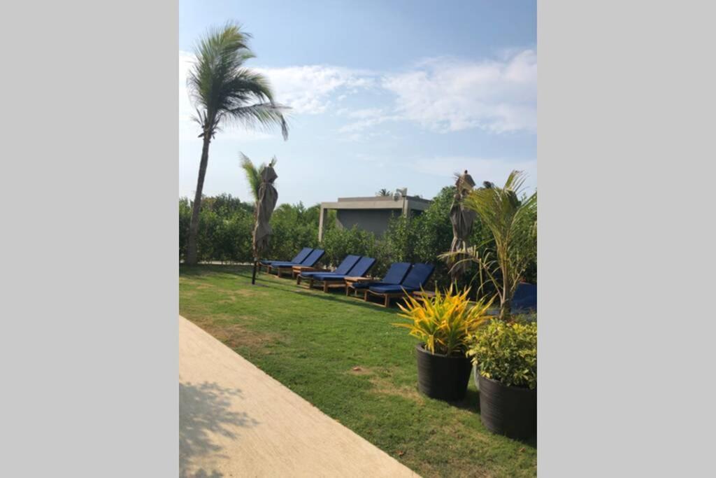 Cartagena Seaside Retreat: Beachfront Comfort Near Historic Center Exterior photo